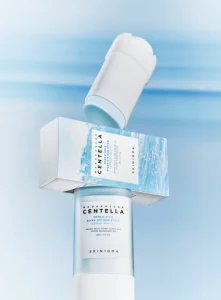 ضد آفتاب استیکی سنتلا SPF 50 اسکین ۱۰۰۴ ۲۰گرم 1 Skin 1004 Centella Hyalu Cica Silky Fit Sun Stick SPF 50