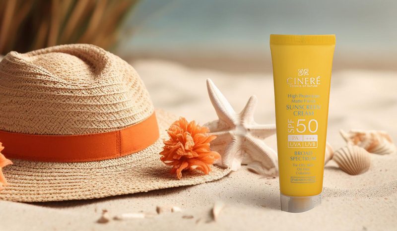 کرم ضد آفتاب SPF 50 بدون چربی سینره ۵۰میل 1 کرم ضد آفتاب SPF 50 بدون چربی سینره