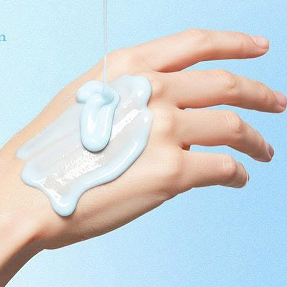 سرم ضد آفتاب کنترل منافذ مدیکیوب ۵۰میل 2 سرم ضد آفتاب کنترل منافذ مدیکیوب